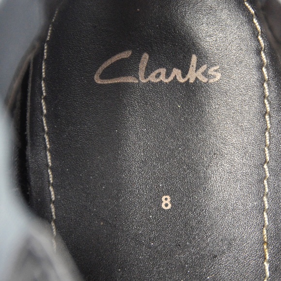 CLARKS Batcombe Wingtip Chelsea Boots - Pull On - Picture 7 of 13
